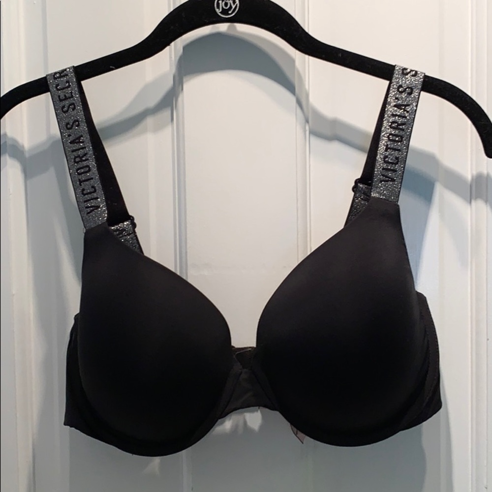 Victoria Secret 36D bra